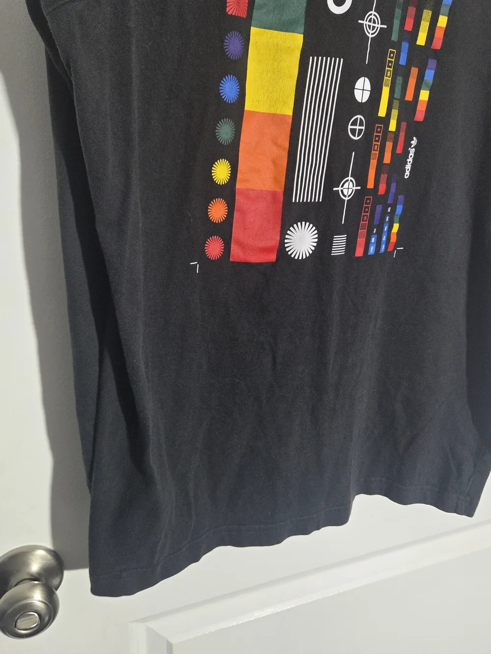 Adidas Long Sleeve Tee Mens Medium Sports T Shirt Black Cotton Colorful Graphics